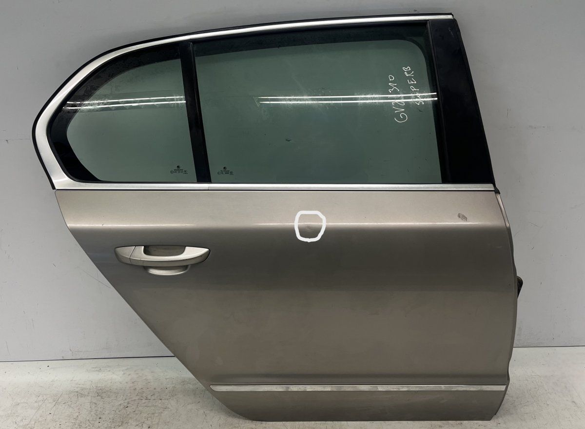3T5833052B Door Rear Right SKODA SUPERB II (3T4, 3T5) (2008-2015)