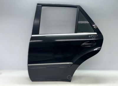 A1647300705 Aizmugurējās kreisās puses durvis MERCEDES-BENZ ML-CLASS (W164) (2005-2011)