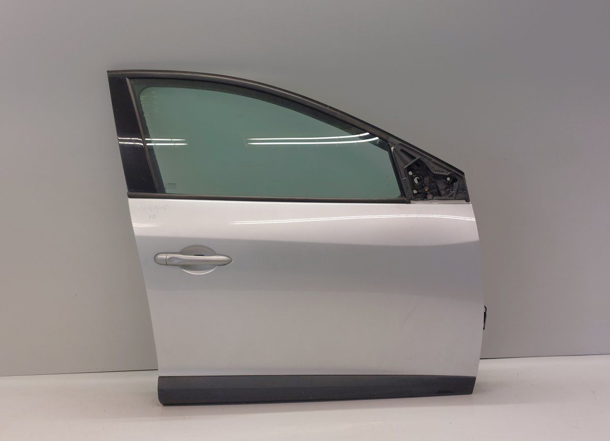 801100009R 807300004R 241241649R-56 241241649R56 Door Front Right RENAULT MEGANE III (DZ/BZ/KZ) (2008-2016)