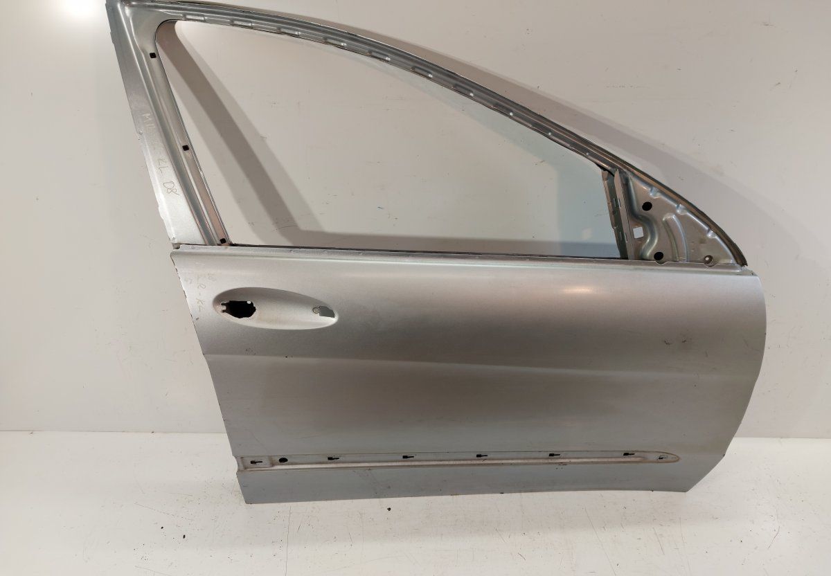 Door Front Right MERCEDES-BENZ R-CLASS (W251) (2006-2013)