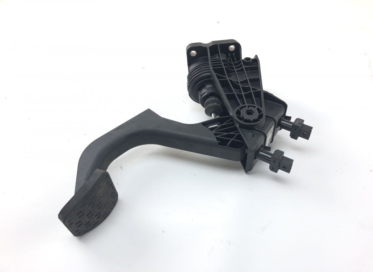 A4472901200 Clutch Pedal MERCEDES-BENZ VITO / V-CLASS (W447) (2014-)