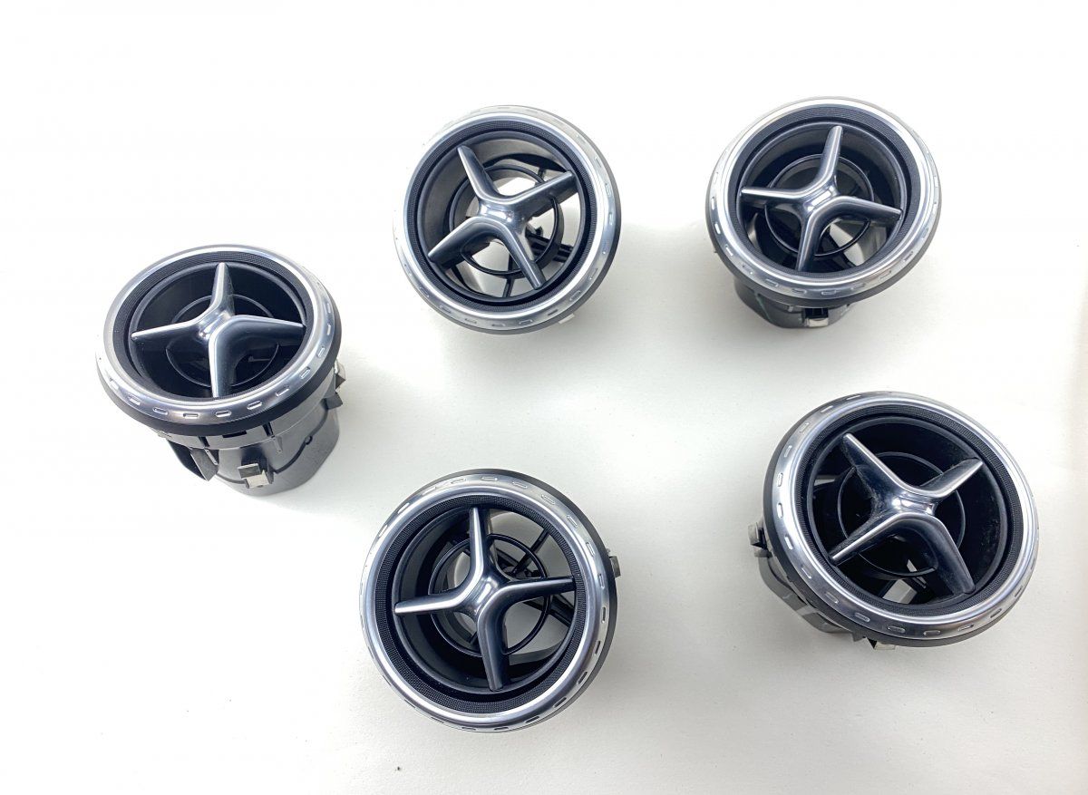 A1568300054 A1568300154 Cabin air vent set MERCEDES-BENZ GLA I (X156) (2013-2020)