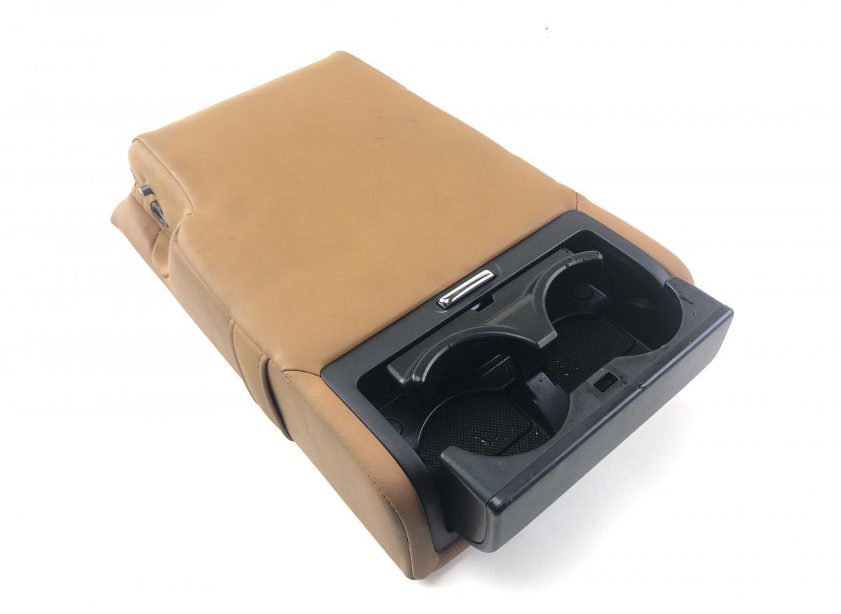 7283078070 Armrest rear LEXUS NX I (AZ10) (2014-2021)