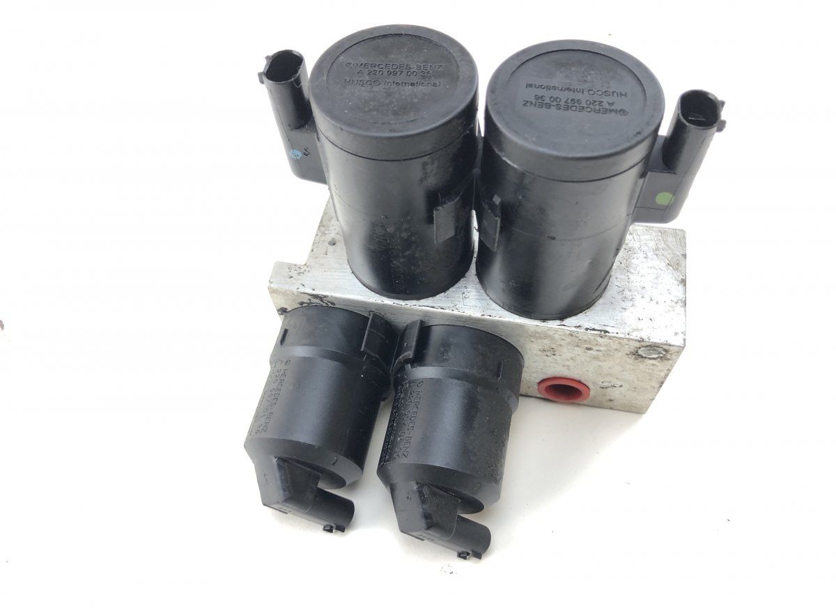 A2203200358 A2203201258 Air suspension / self-levelling suspension, other MERCEDES-BENZ SL-CLASS (R230) (2001-2012)