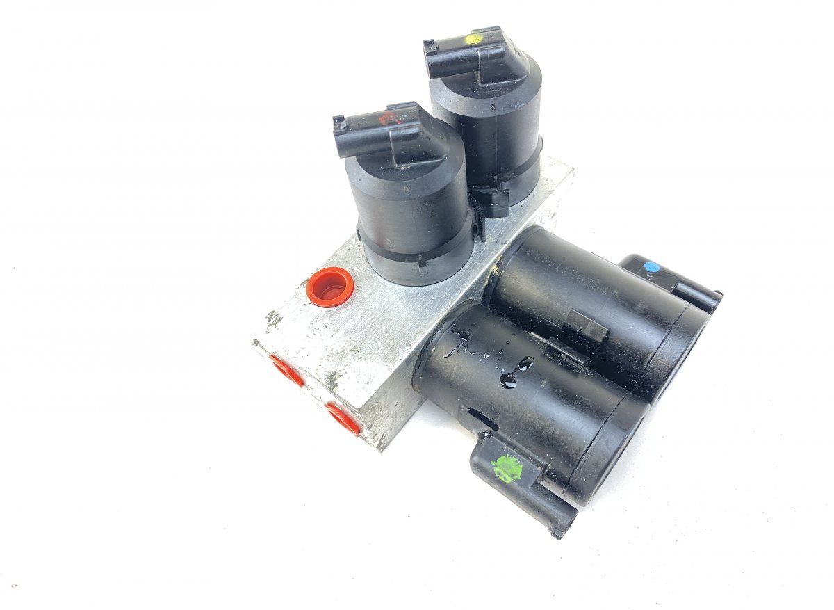 A2203200358 A2203201258 Air suspension / self-levelling suspension, other MERCEDES-BENZ SL-CLASS (R230) (2001-2012)