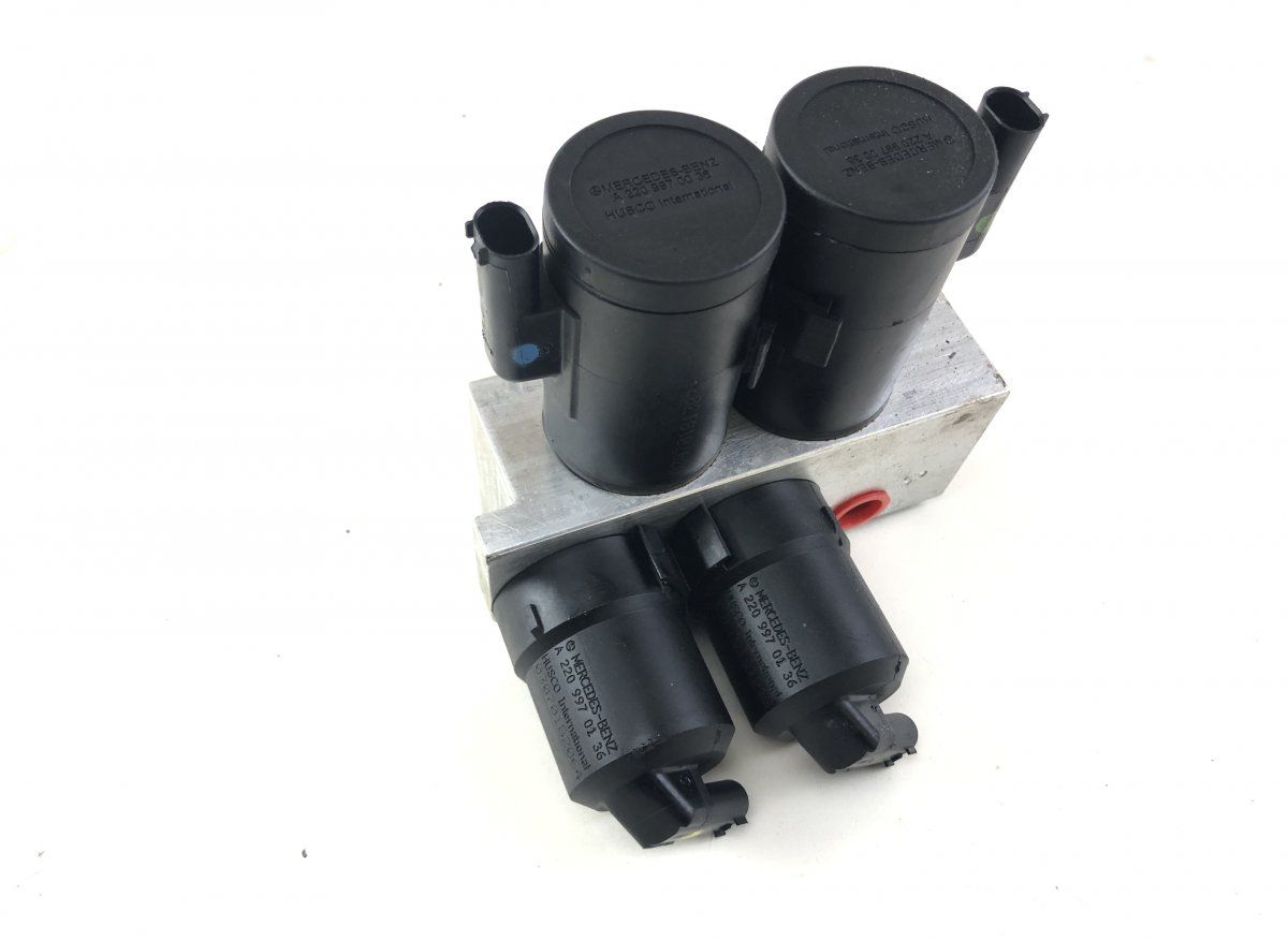 A2203200358 A2203201258 Air suspension / self-levelling suspension, other MERCEDES-BENZ SL-CLASS (R230) (2001-2012)