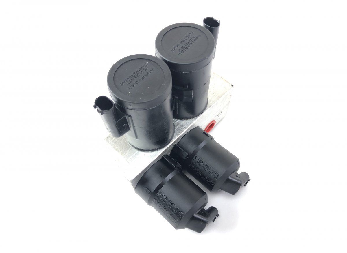 A2203200358 A2203201258 Air suspension / self-levelling suspension, other MERCEDES-BENZ SL-CLASS (R230) (2001-2012)