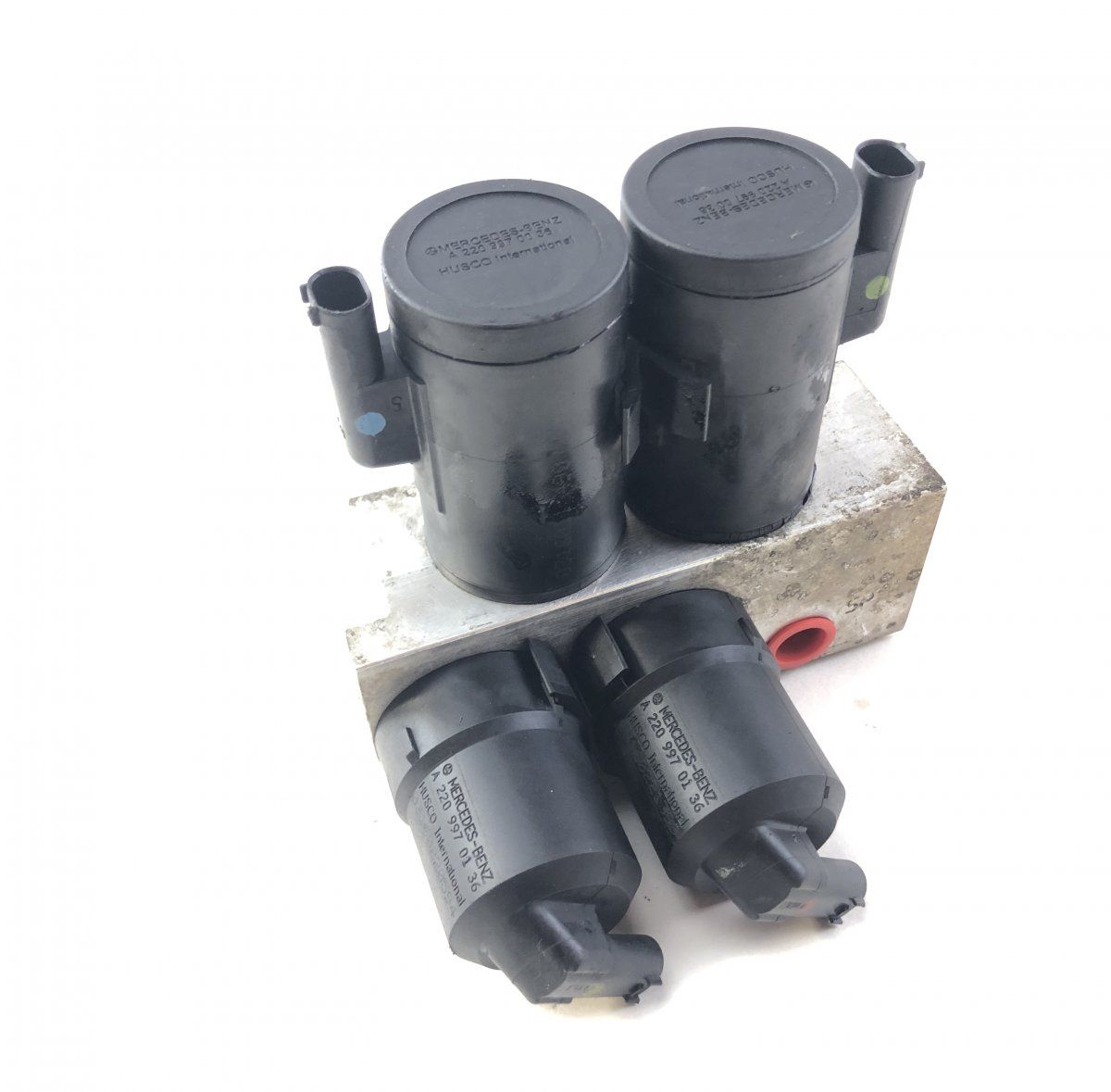 A2203200358 A2203201258 Air suspension / self-levelling suspension, other MERCEDES-BENZ SL-CLASS (R230) (2001-2012)