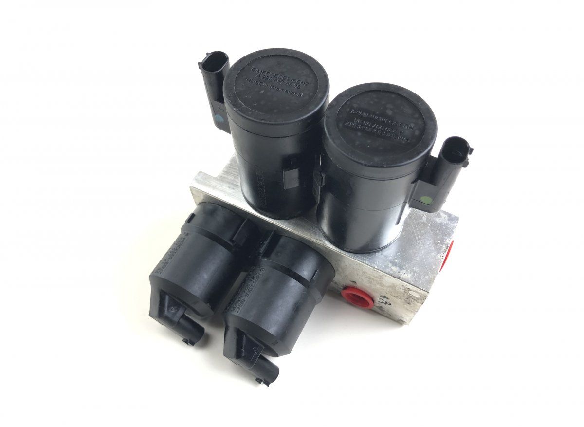 A2203200358 A2203201258 Air suspension / self-levelling suspension, other MERCEDES-BENZ SL-CLASS (R230) (2001-2012)