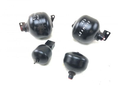 A2203270115 A2203270215 A2203200415 Комплект акумулатор на въздушна пружина MERCEDES-BENZ SL-CLASS (R230) (2001-2012)
