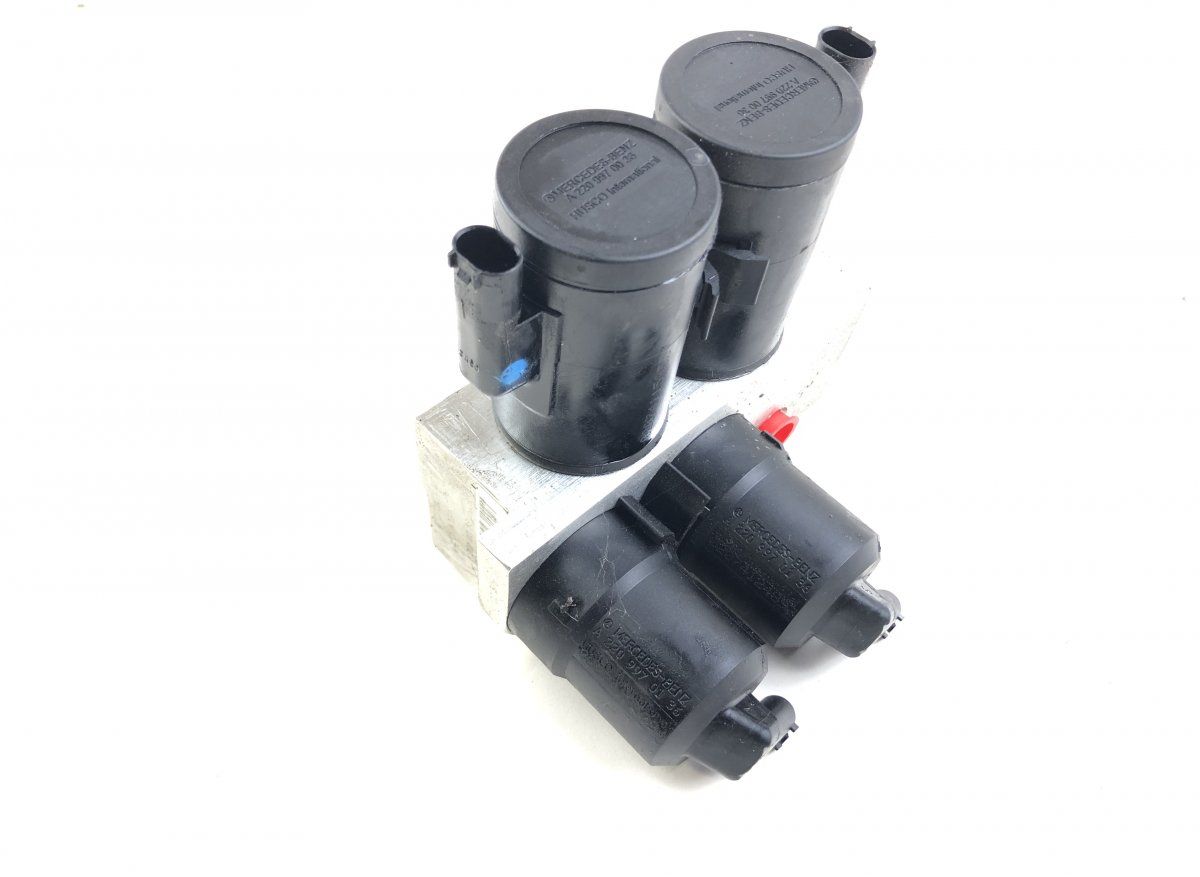 A2203200358 A2203201258 Air suspension / self-levelling suspension, other MERCEDES-BENZ SL-CLASS (R230) (2001-2012)