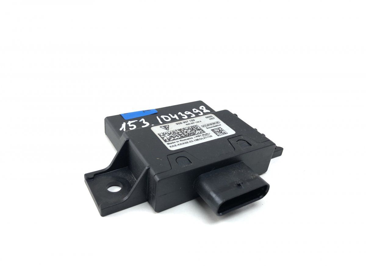 8R0907159D Aerial amplifier / control unit PORSCHE MACAN I (95B) (2014-2024)