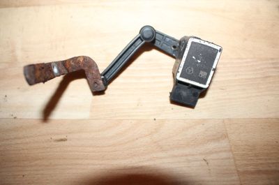 A1643200532 A1643200632 A1643201132 A1643200832 Suspension level sensor front right MERCEDES-BENZ ML-CLASS (W164) (2005-2011)