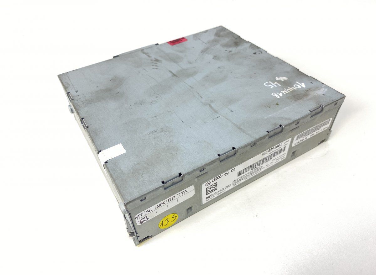 4G0035056E Radio tuner AUDI A5 (B8) (2007-2016)