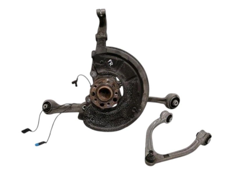 MERCEDES CL63 AMG W217 Right Front Hub A2223322001