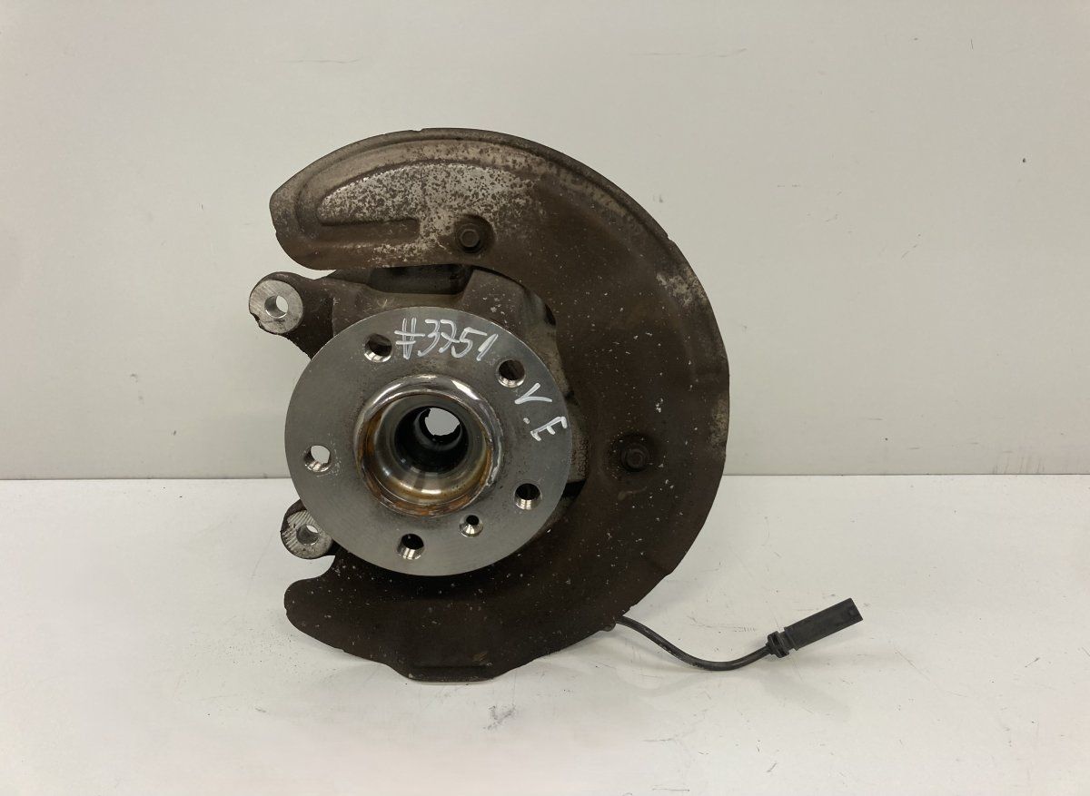 6870837 687083702 Wheel bearing housing front left BMW 2 Active Tourer (F45, F46) (2013-2021)