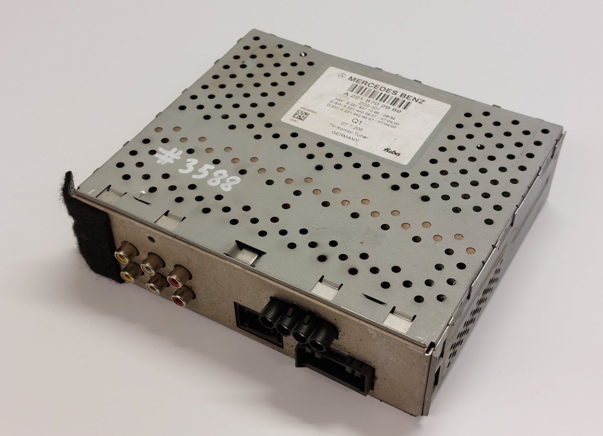 A2218702989 A2218271062 A2214425907 A2214426007 TV - Receiver (Tuner) MERCEDES-BENZ S-CLASS (W221) (2005-2013)