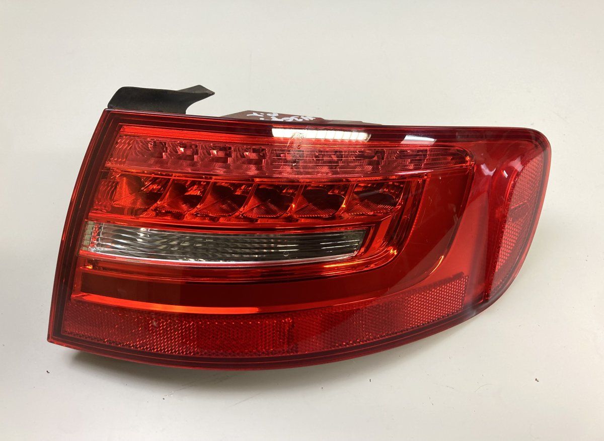 8K9045096D 8K9045096 Tail light, right AUDI A4 / A4 ALLROAD (B8) (2007-2015)