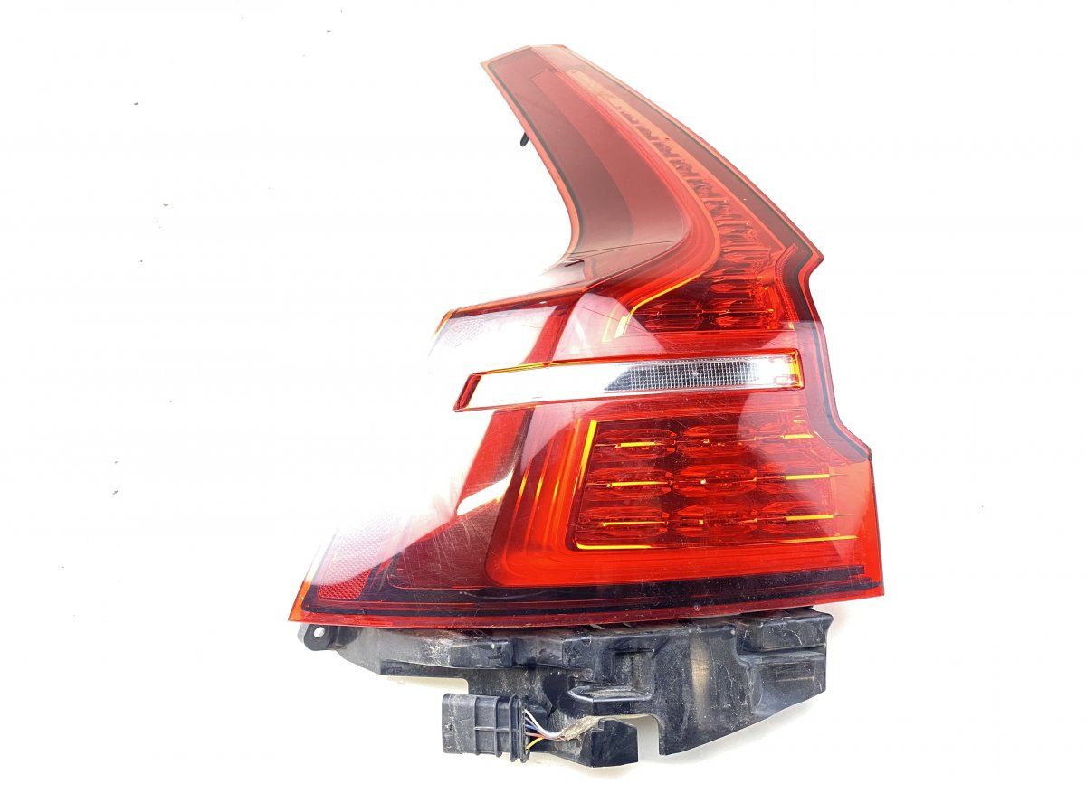 32291358 Tail light left VOLVO V60 II / S60 III (224, 225, 227) (2018-)