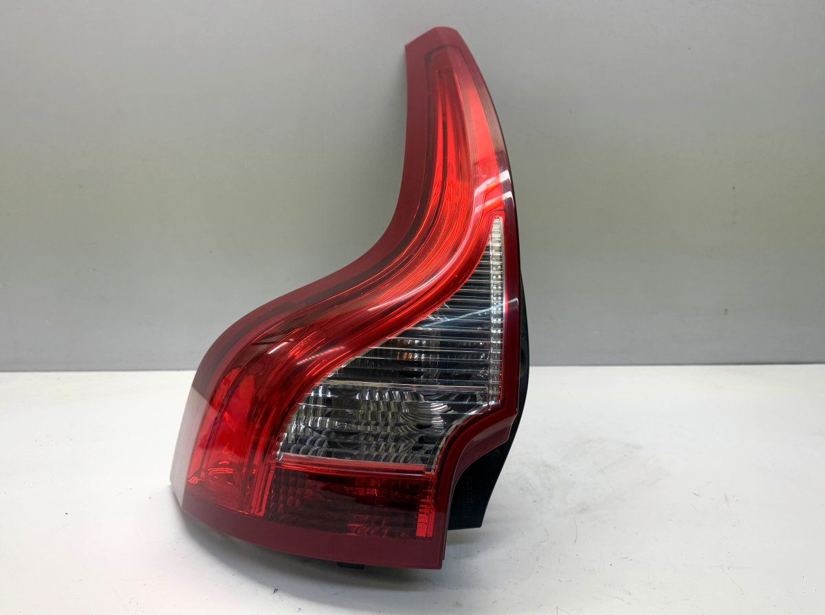 31323034 Tail light left VOLVO XC60 I (2008-2017)