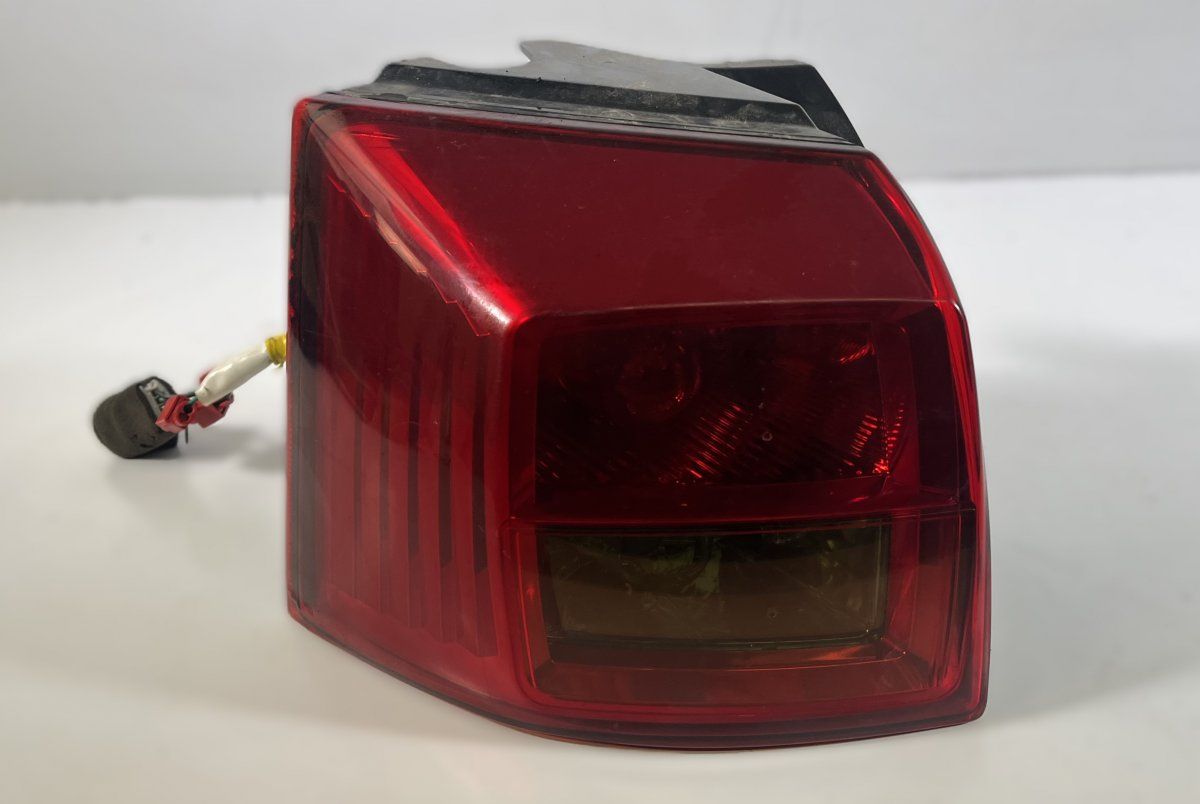 6350EG Tail light left PEUGEOT 4007 (GP) (2007-2012)