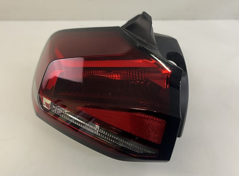 9831100280 0021874006 Tail light left CITROËN C4 III / X (C41) (2020-)