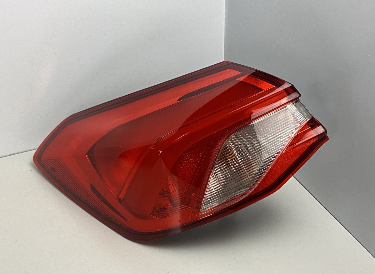 JX7B13405DD 22052018 Tail light left FORD FOCUS IV (HN) (2018-2025)