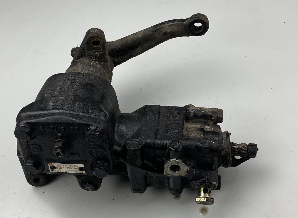 1095185 010759 8075501109 Steering rack BMW 7 (E38) (1994-2001)
