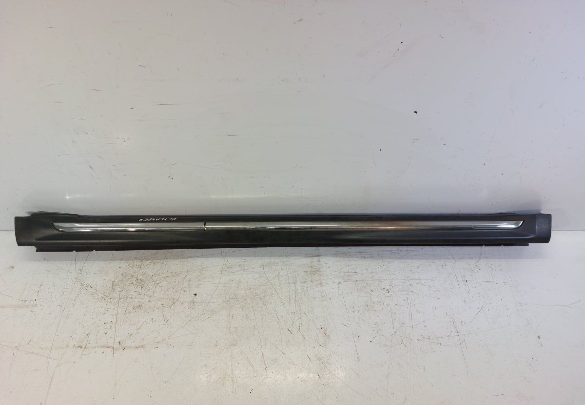 Side Skirt Left MITSUBISHI OUTLANDER II (CW, ZG, ZH) (2006-2012)