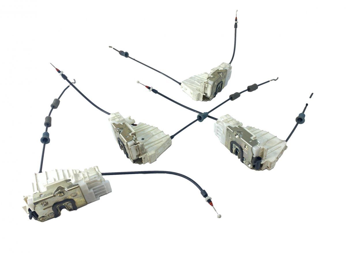 A1647201335 A1647201535 Set of door locks (latches) MERCEDES-BENZ ML-CLASS (W164) (2005-2011)