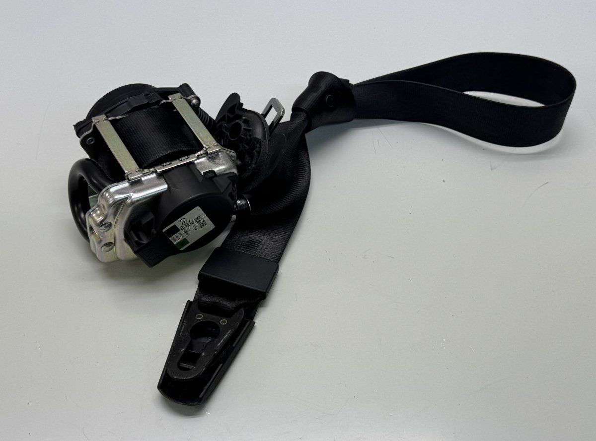 8W0857706 Seat Belt Front Right AUDI A4 (8W, B9) (2015-)