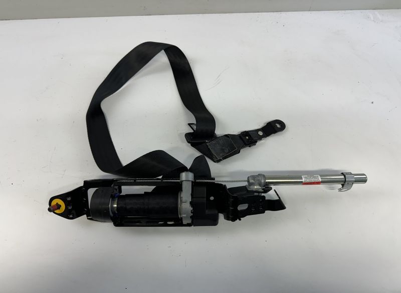 39836313 Seat Belt Front Right VOLVO XC60 I (2008-2017)