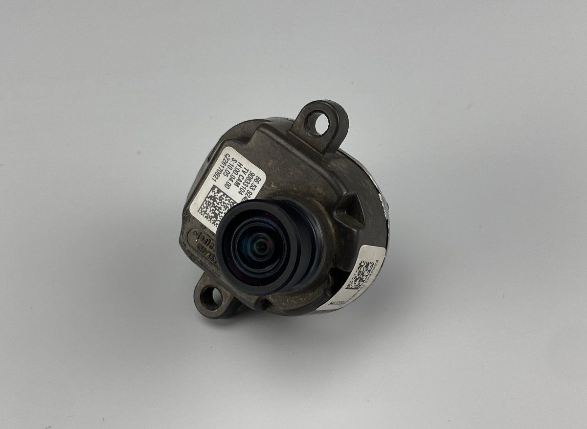 6653924027402 9240274 90833104 C226170921 833104 Reverse camera BMW 3 (F30, F31, F34, F80) (2011-2019)