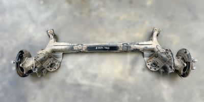 55100C8100 Poutre d&#39;essieu arrière HYUNDAI i20 II (GB) (2014-2020)