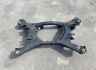 20152AJ000 Греда на задната ос SUBARU LEGACY V / Outback (2009-2014)