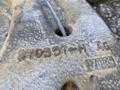 270357-H 270357-V Bakaxelbalk FORD TRANSIT IV (2013-)