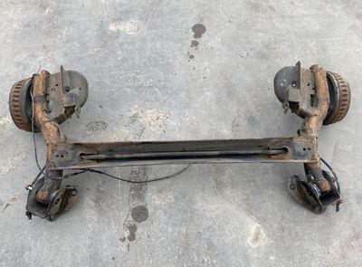 555114672R Задна ос Греда DACIA LODGY (2012-2022)