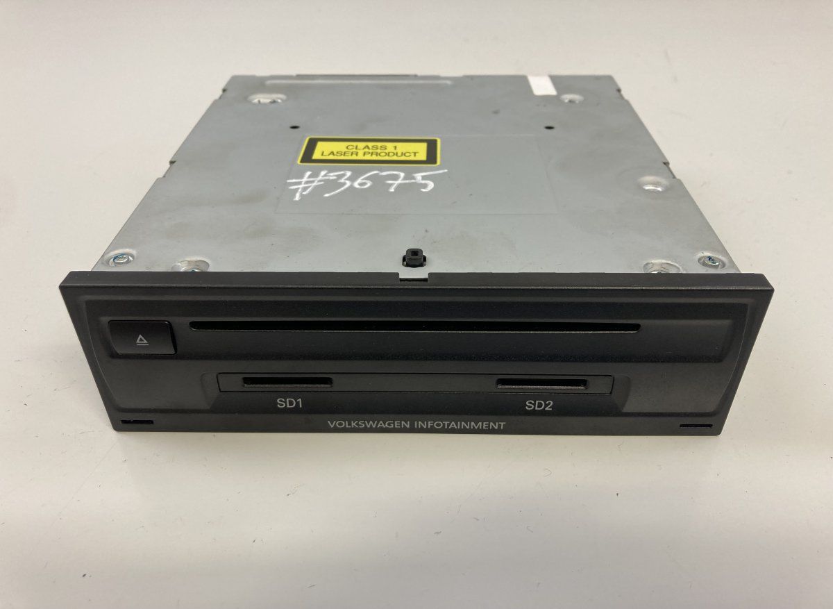 7P6035678B 86841-70W820 Radio VW TOUAREG II (7P) (2010-2018)