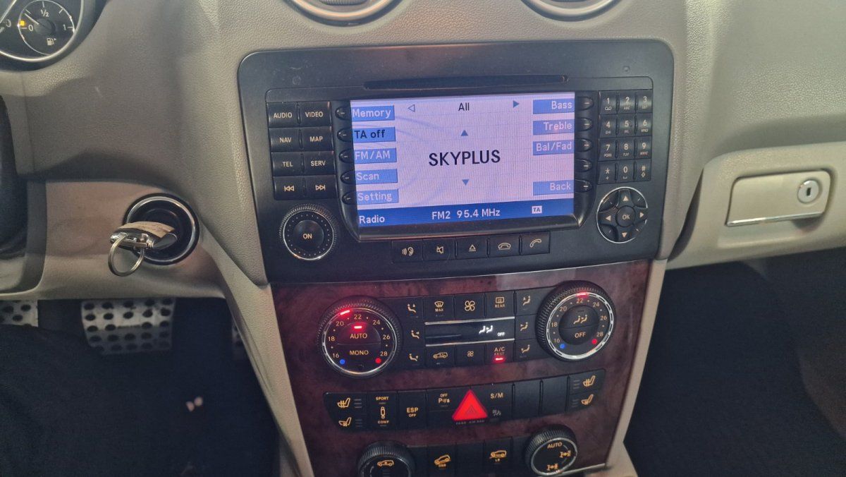 73011359 Radio MERCEDES-BENZ ML-CLASS (W164) (2005-2011)