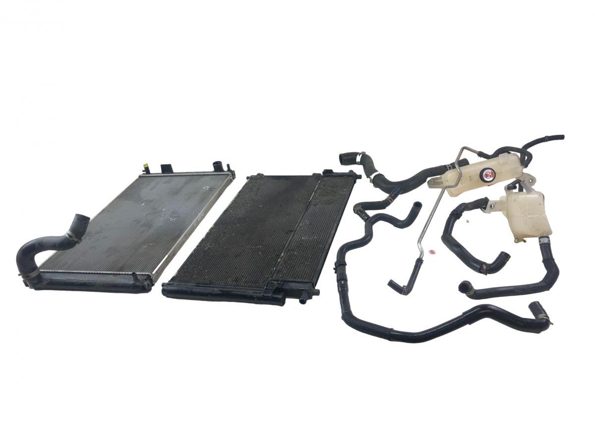 1640036090 G901078020 Radiator set LEXUS NX I (AZ10) (2014-2021)