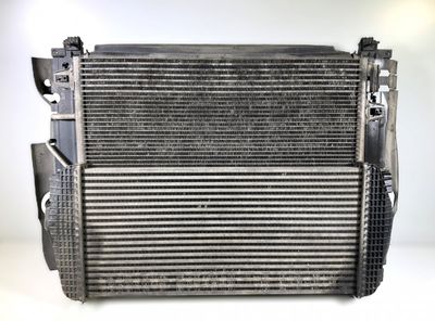 4677754AF 4677782AA 4677732AD Radiatoru komplekts CHRYSLER VOYAGER V (RT) (2007-2016)