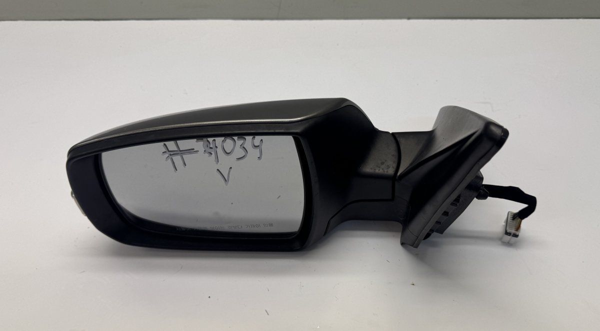 876102P040 Mirror left KIA SORENTO II (XM) (2009-2015)