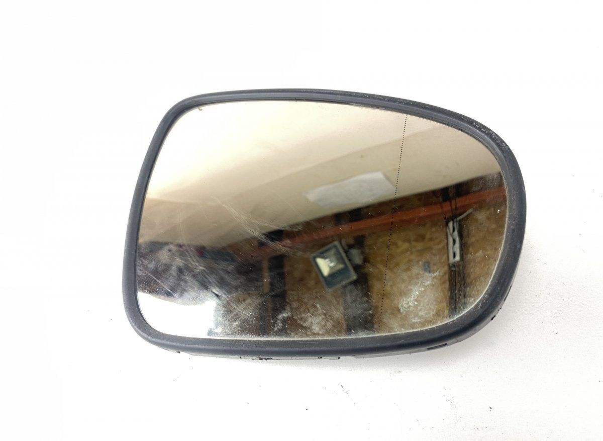 8793130C90 Mirror glass right LEXUS CT (2010-2022)