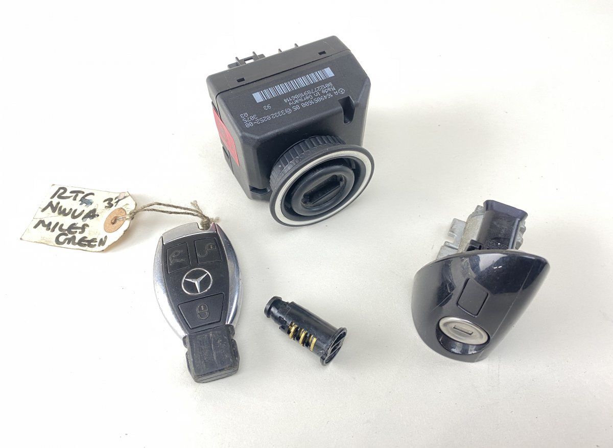3300.2807 3332.0251 3332.0252 Ignition switch lock (ignition barrel) MERCEDES-BENZ ML-CLASS (W164) (2005-2011)