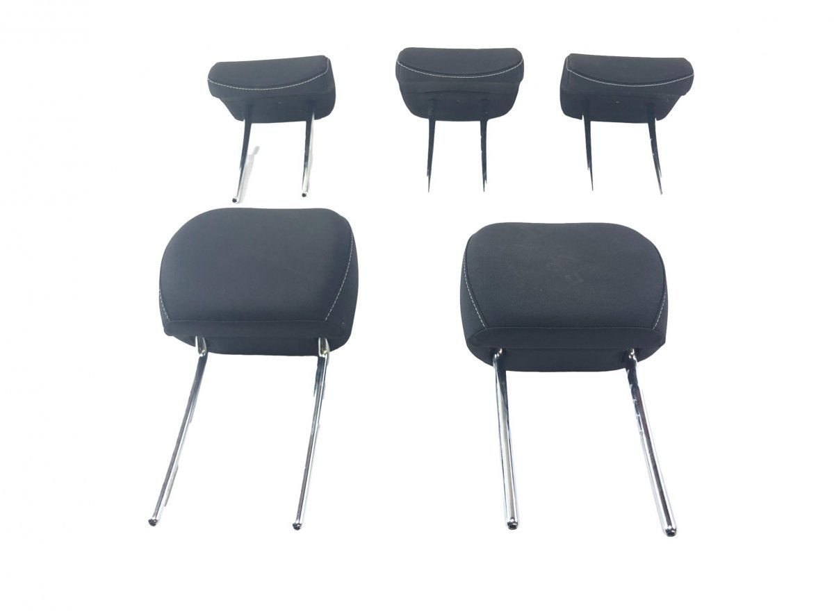 88700A2010AUX Headrest set KIA CEE&#39;D II (JD) (2012-2018)