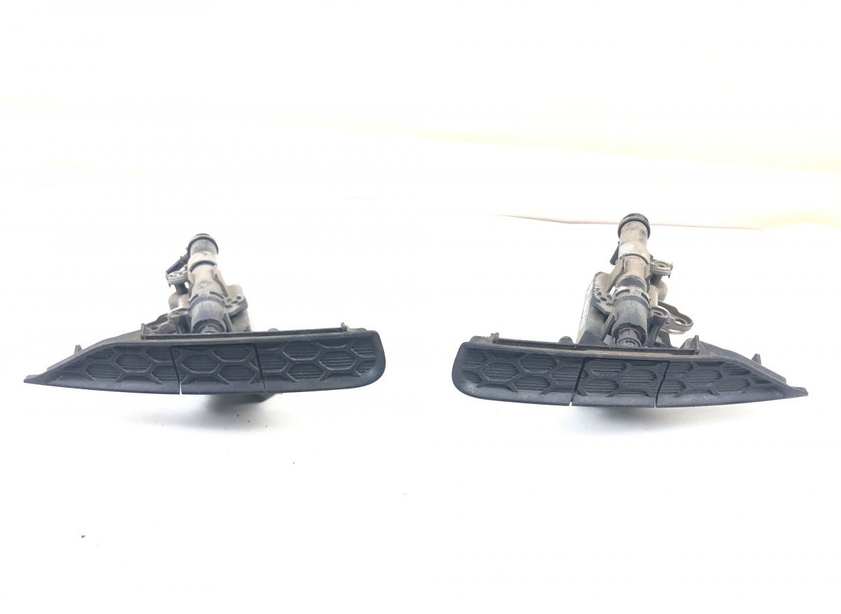 68223029AA Headlight washer nozzle set JEEP GRAND CHEROKEE IV (WK, WK2) (2010-2021)