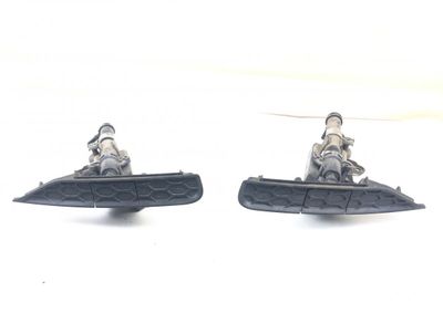 68223029AA Zestaw dysz spryskiwaczy reflektorów JEEP GRAND CHEROKEE IV (WK, WK2) (2010-2021)