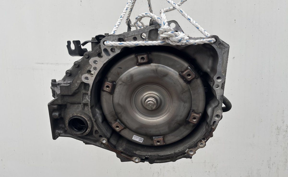3050020A70 Gearbox TOYOTA AVENSIS (T270) (2009-2018)