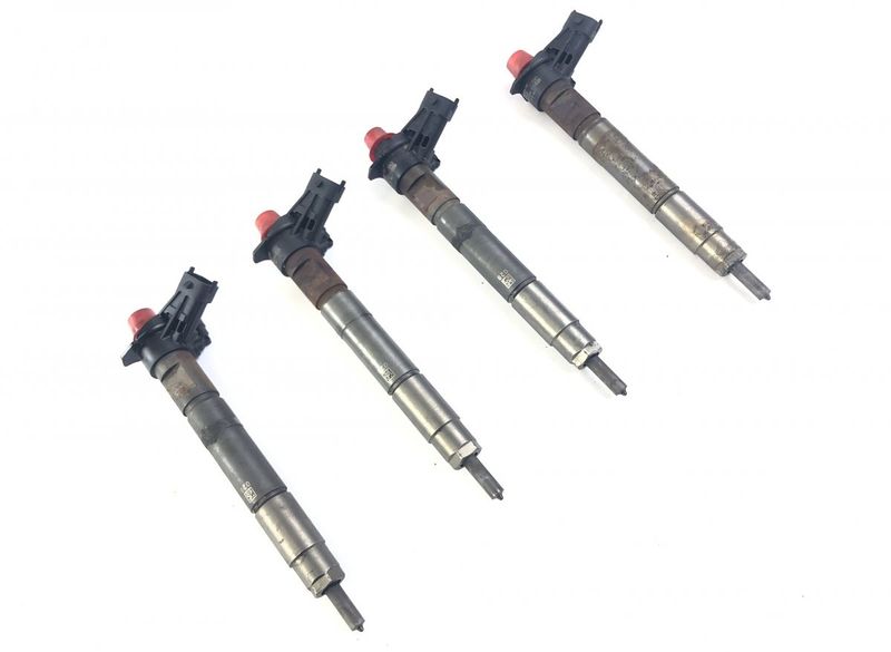 0445115067 0986435402 15062058F 15062050F Fuel Injector CHRYSLER VOYAGER V (RT) (2007-2016)