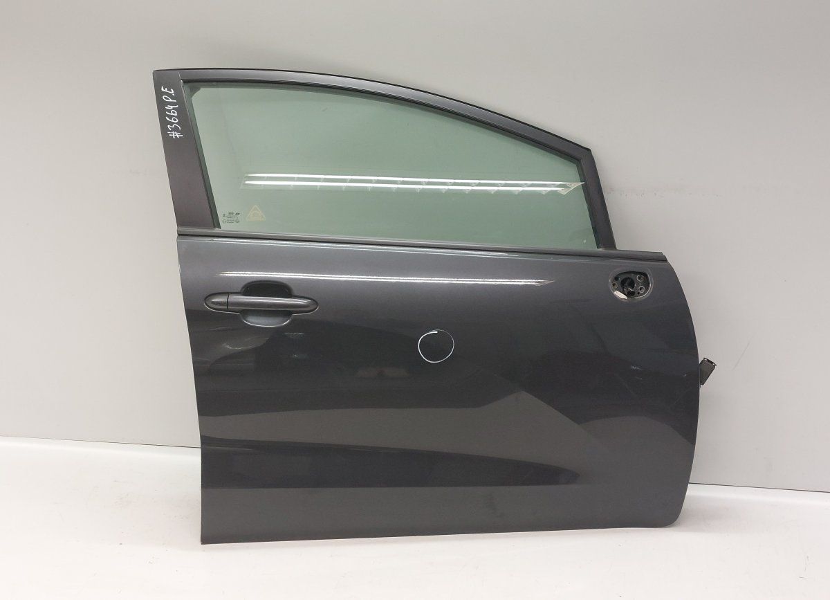 760041W010 Door Front Right KIA RIO III (UB) (2010-2017)